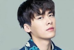 李易峰何炅最新爆料,揭秘娱乐圈幕后故事